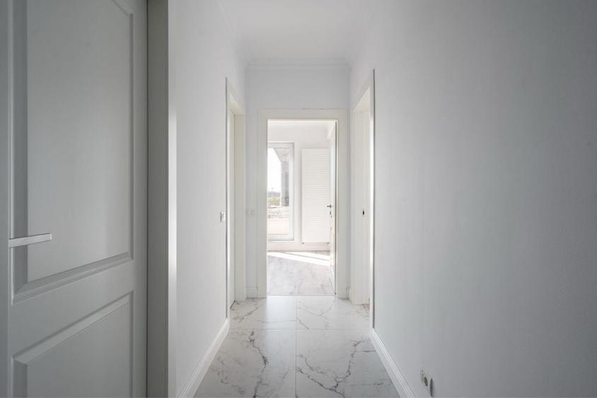 Apartament cu 3 camere decomandat în Bucur Obor