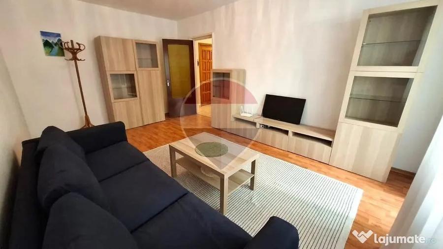 Apartament cu 2 camere decomandat în Bucur Obor