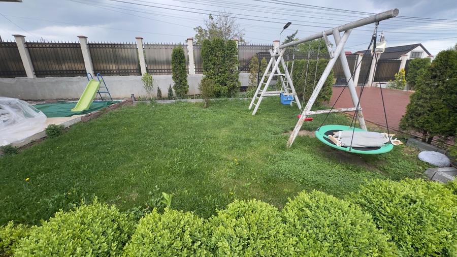 Casă cu 4 camere cu Teren 350 Mp în Lumina