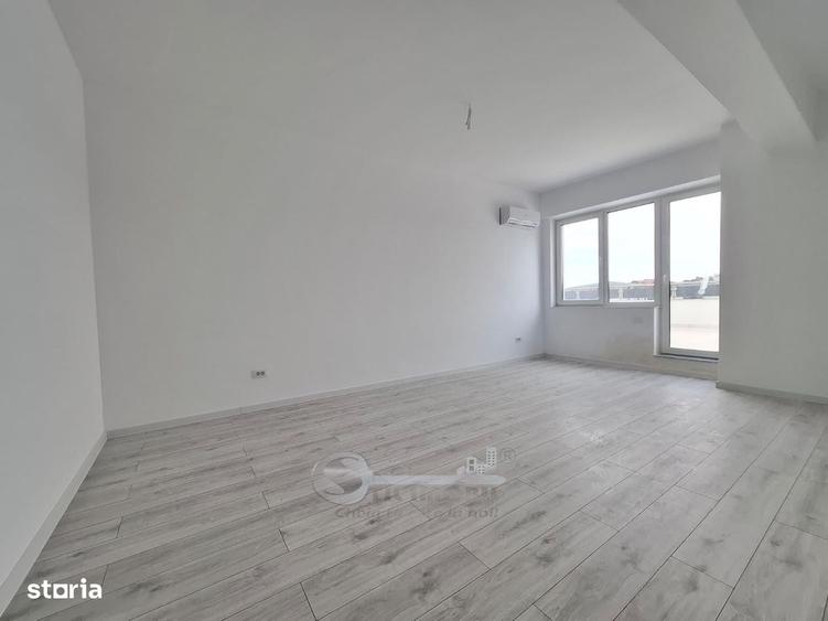 Apartament cu 3 camere decomandat în Galata
