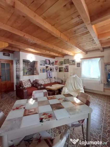 Casa individuala 5 camere, teren 2800 mp in Moldovenesti - 12