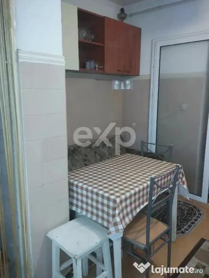 Apartament cu 2 camere decomandat în Prundu