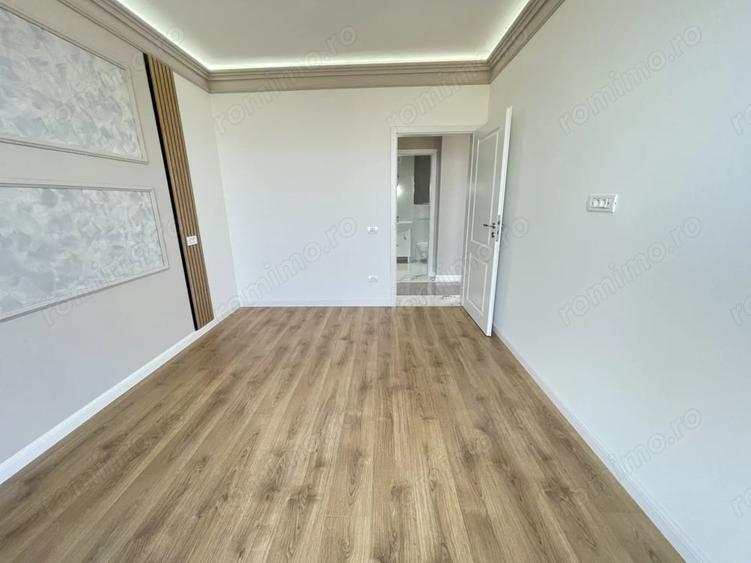 Apartament cu 3 camere decomandat în Torontalului
