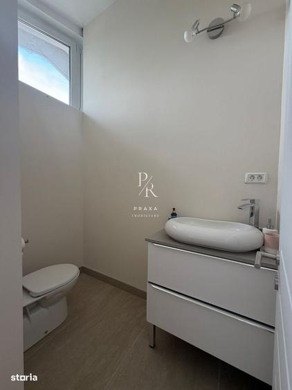 Casă cu 4 camere în Tăuți