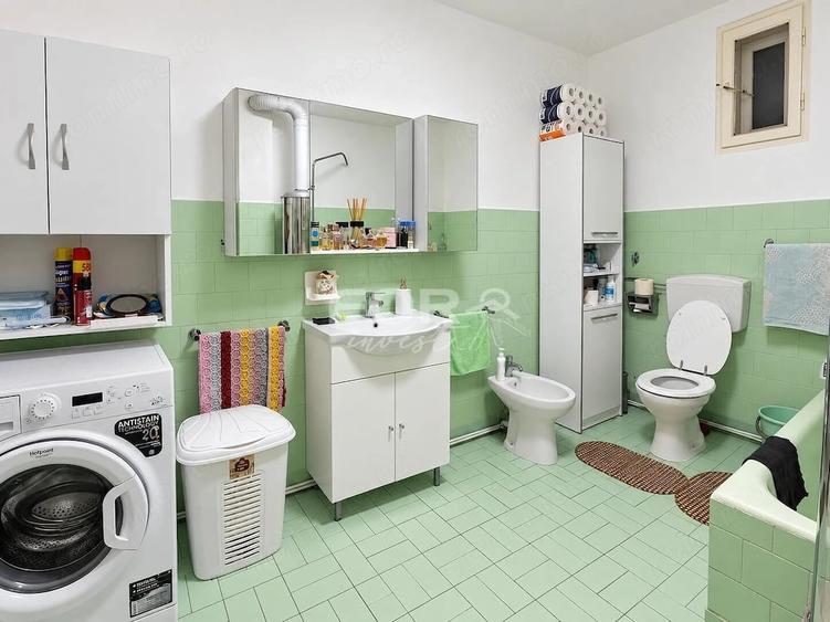 Casă cu Teren 806 Mp în Sântandrei