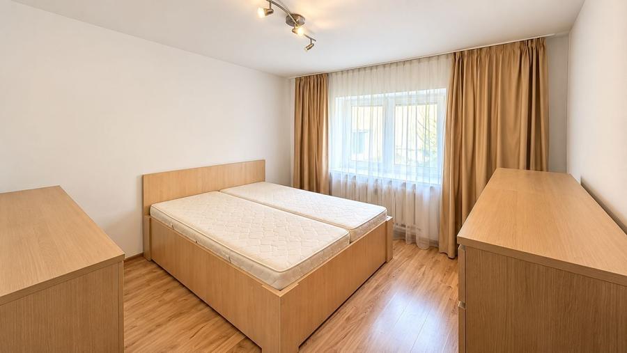 Apartament cu 2 camere decomandat în Aviației