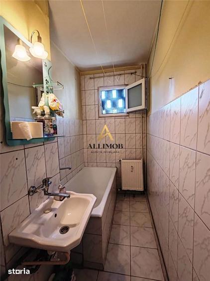 Apartament cu 2 camere în Peneș Curcanul