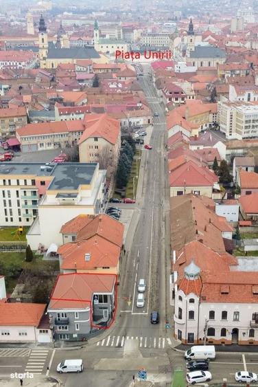 Apartament cu 4 camere în Central