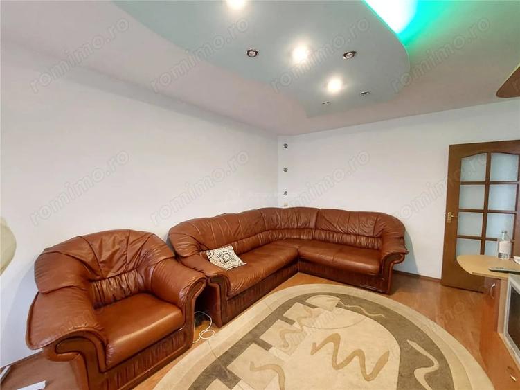 Apartament cu 3 camere decomandat în Dorobanți