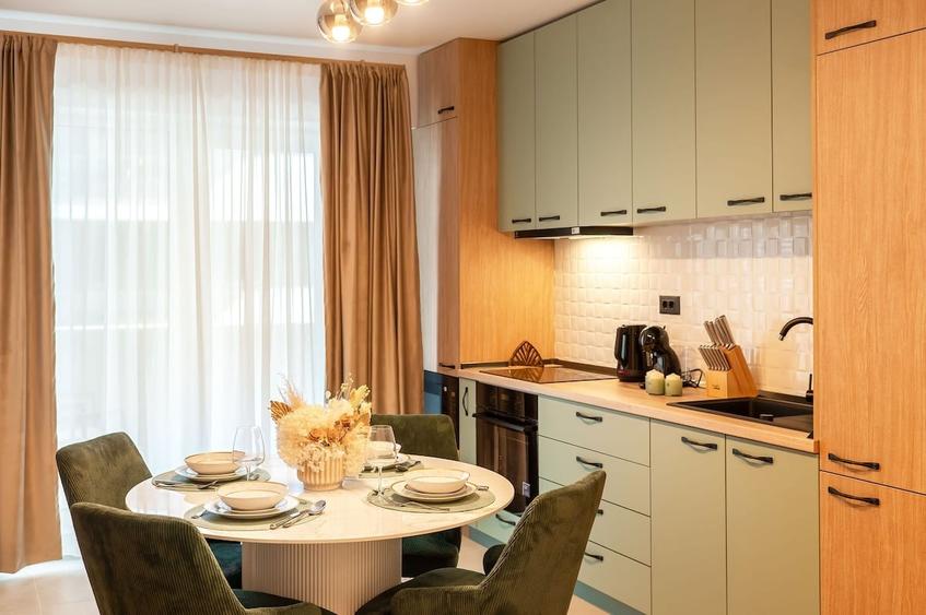 Apartament cu 2 camere decomandat în Mamaia-Sat