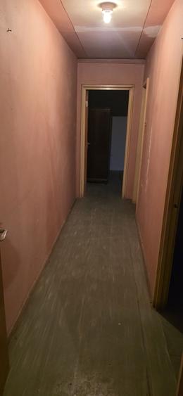 Apartament cu 3 camere semidecomandat în Titan