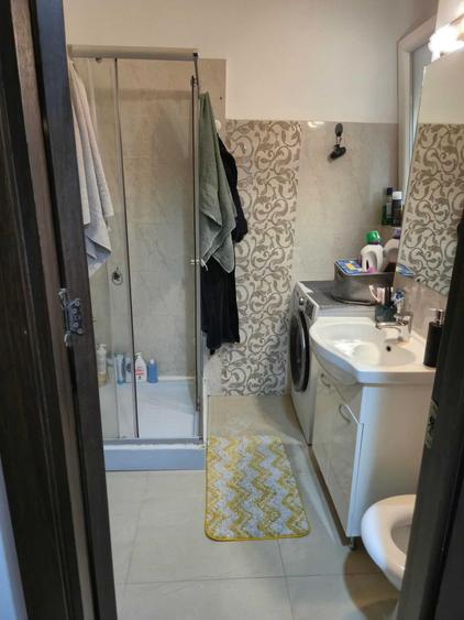 Apartament cu 2 camere decomandat în Eroii Revoluției