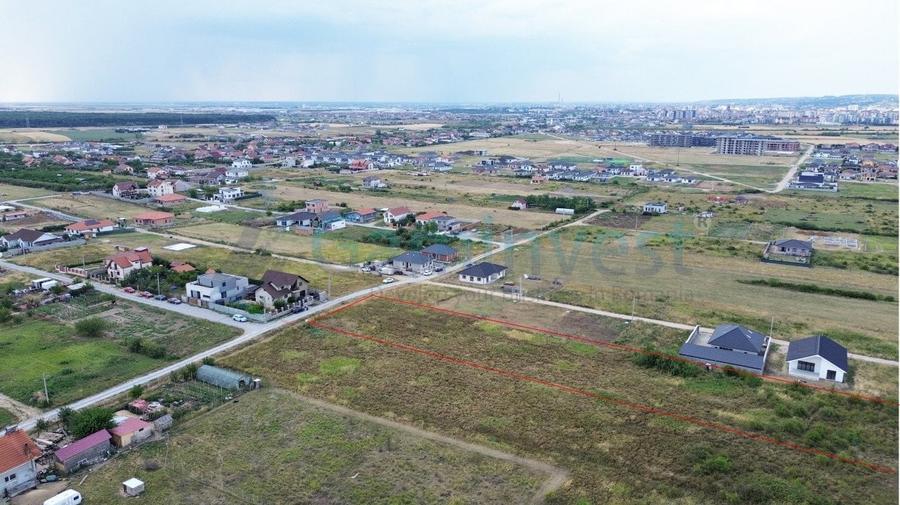 Teren Construcții intravilan de 4259 mp, în Sânmartin