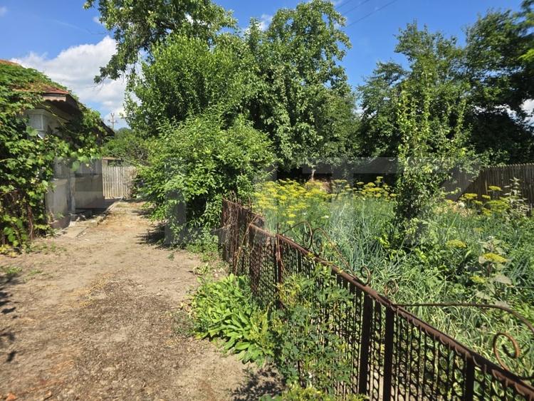 Casă individuală cu 3 camere cu Teren 1100 Mp în Titu