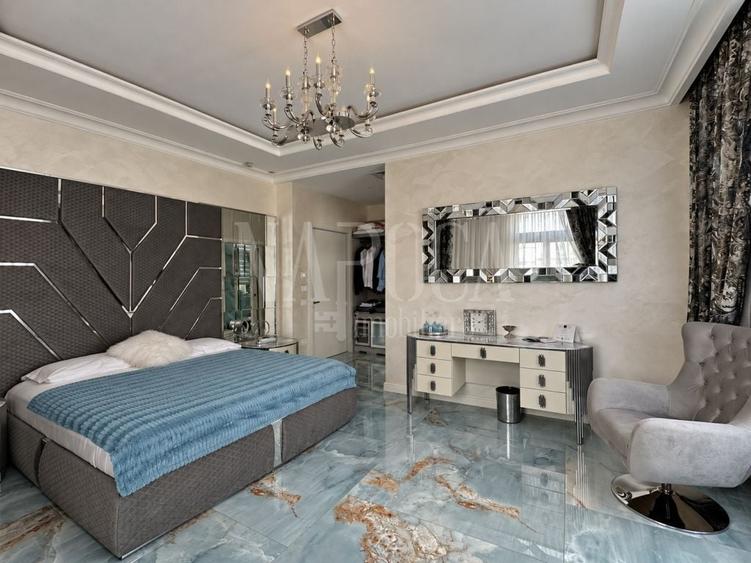 Apartament cu 4 camere semidecomandat, mobilat în Ultracentral