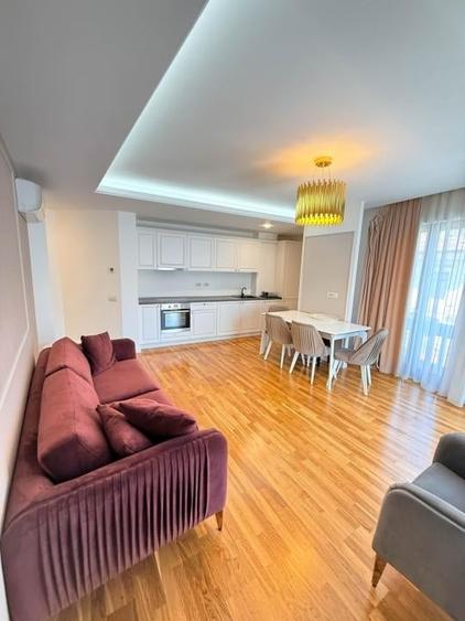 Apartament cu 2 camere semidecomandat, mobilat în Calea Victoriei