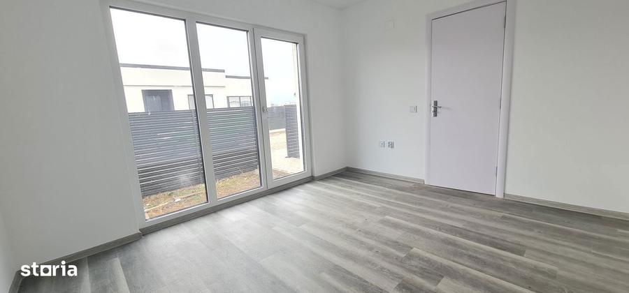 Casa 4 camere un nivel finalizata intabulata cartier Izvor Tarlungeni - 8