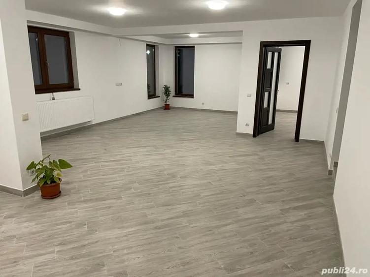 Casă cu 6 camere cu Teren 420 Mp în Poștei - Bucov