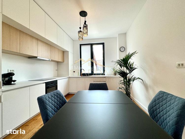 Apartament cu 3 camere *prima inchirere* //loc de parcare/ zona Herast