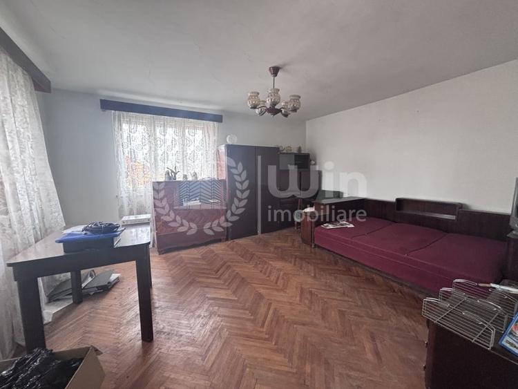 Casă individuală cu 3 camere cu Canalizare în Gruia