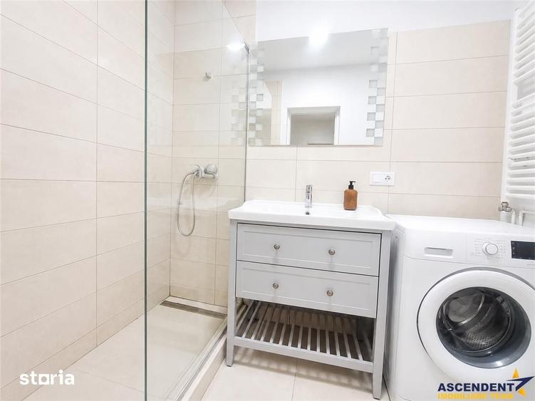 Casă cu 4 camere cu Teren 500 Mp în Central
