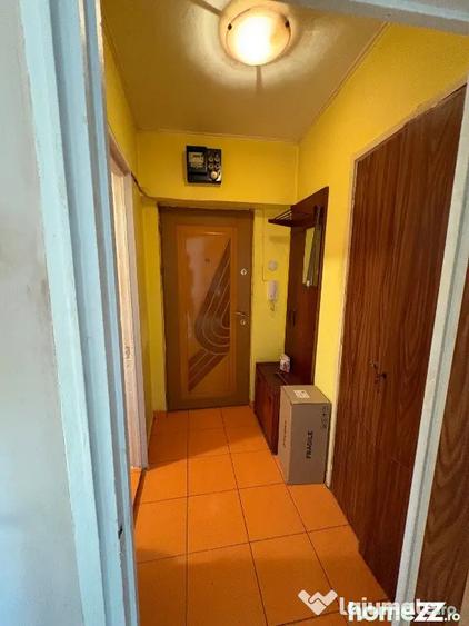 Garsonieră decomandată în Vitan