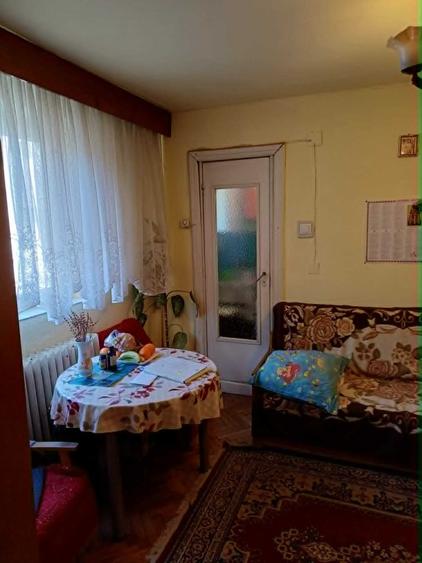 Apartament cu 2 camere nedecomandat în Central