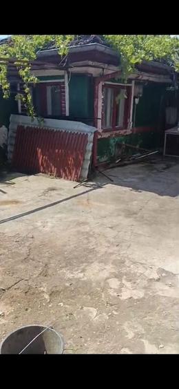 Casă cu 4 camere în Colentina