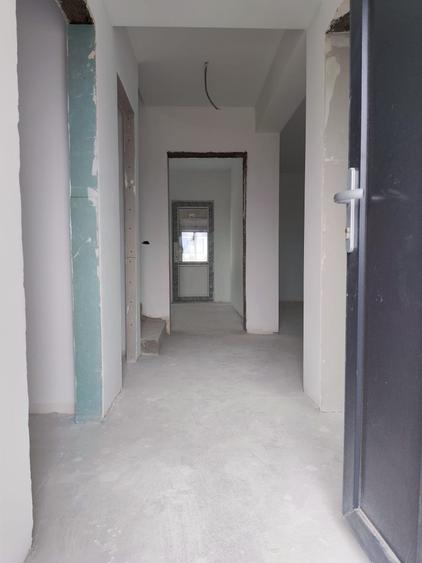 Casă individuală cu 5 camere cu Teren 430 Mp în Săbăreni