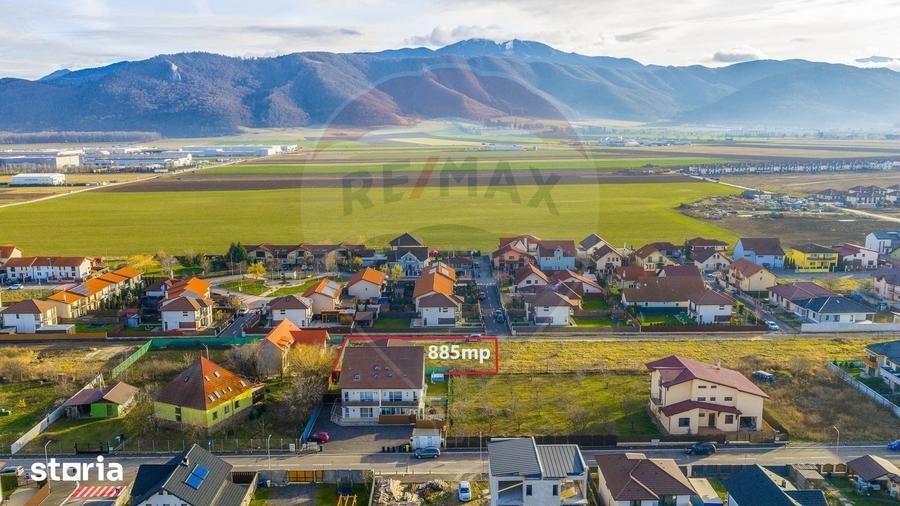 Teren de 885 mp, în Sud