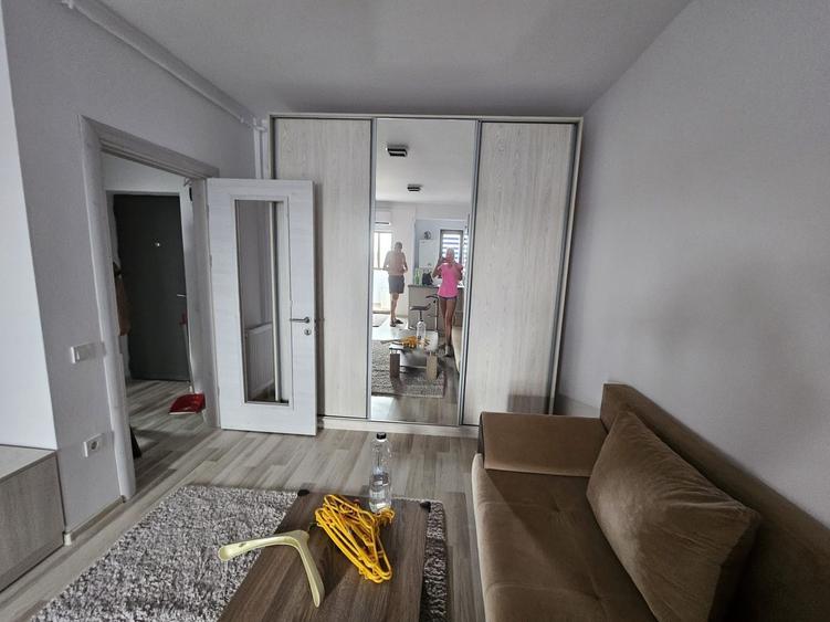 Apartament cu 2 camere decomandat în Nord-Est