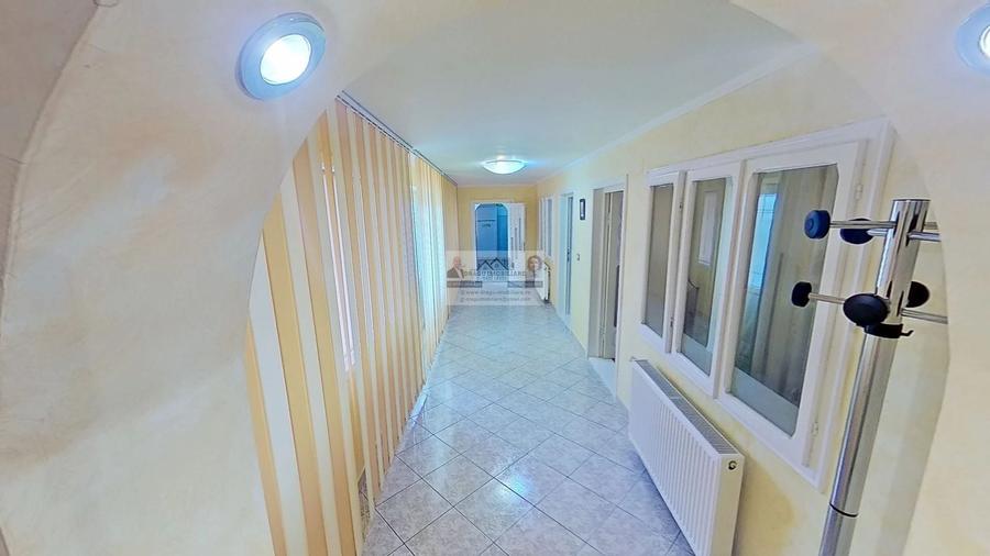 Casă individuală cu 3 camere cu Canalizare în Păunești