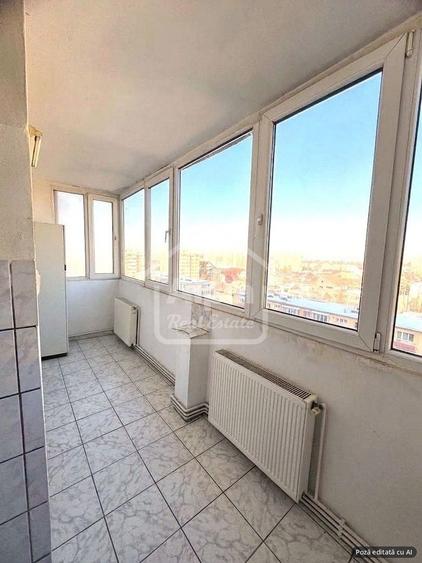 Apartament cu 3 camere decomandat în Astra