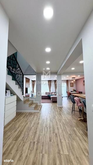 Casă cu 4 camere cu Teren 676 Mp în Groși