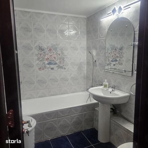 Apartament cu 2 camere decomandat în Centrul Civic