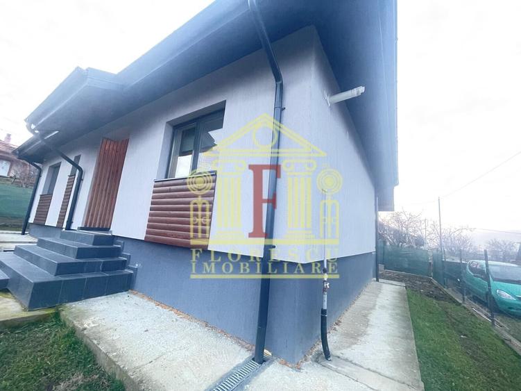 Casă individuală cu 3 camere cu Canalizare în Tomești