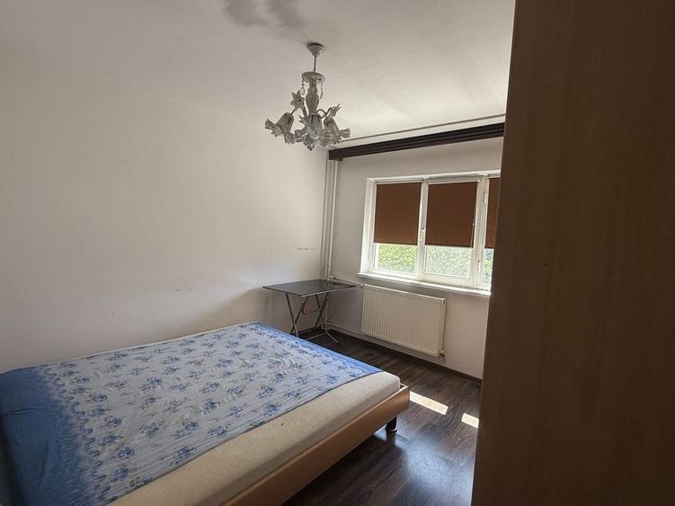 Apartament cu 2 camere decomandat în 1 Mai