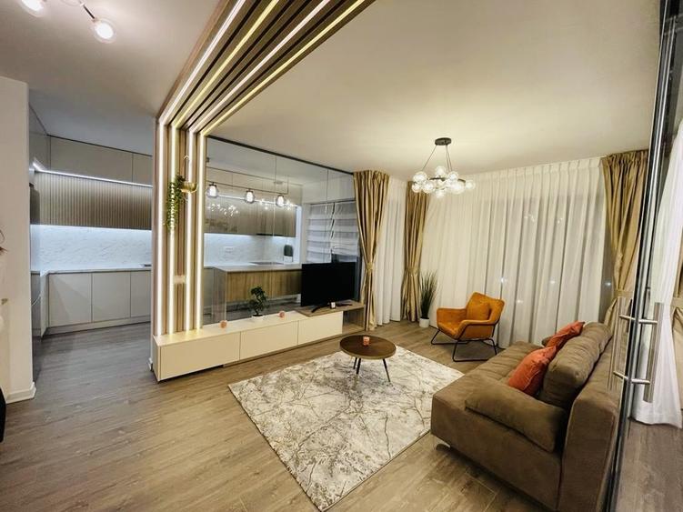 Apartament cu 2 camere semidecomandat, mobilat în Pipera