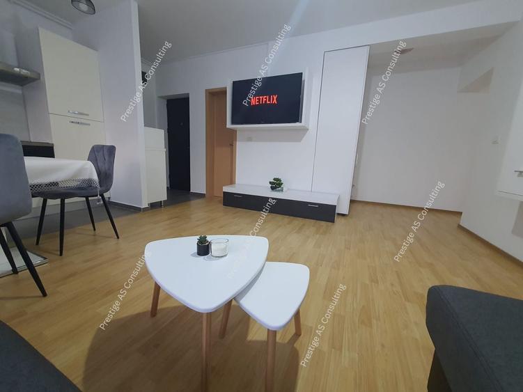 Apartament cu 3 camere nedecomandat în Lipovei
