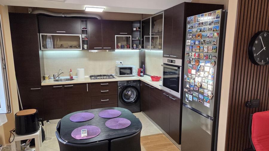 Apartament cu 2 camere semidecomandat în Industriilor