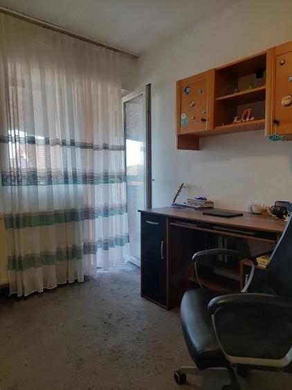 Proprietar vand apartament cu doua camere - 3