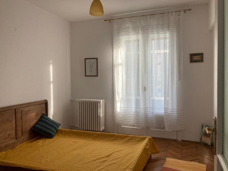 Apartament cu 2 camere decomandat în Capitale