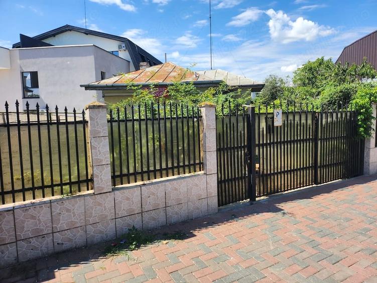 Casă cu Teren 1000 Mp în Cățelu