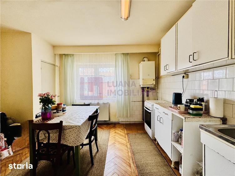 Apartament cu 2 camere decomandat în Terezian