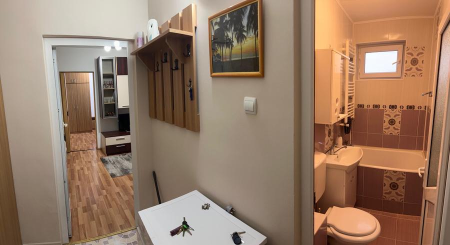 Apartament cu 2 camere nedecomandat în Central