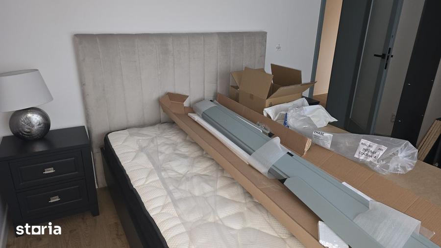 Apartament cu 4 camere decomandat în Micul Dallas
