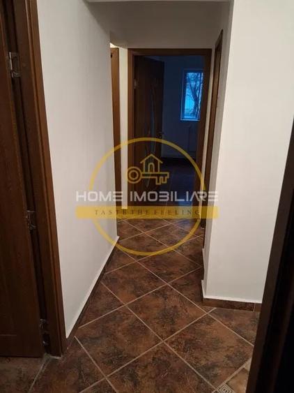 Apartament cu 4 camere decomandat, mobilat în Galata