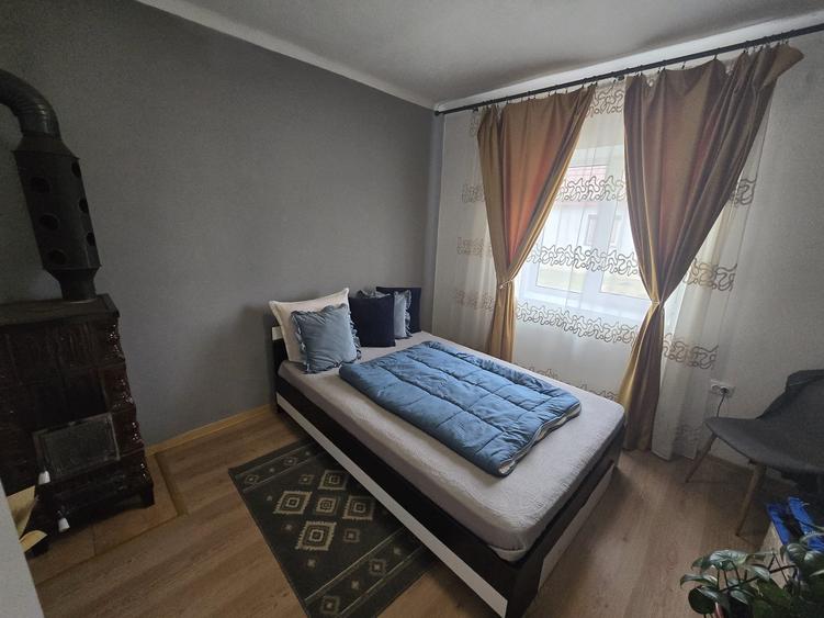 Casă individuală cu 2 camere cu Teren 772 Mp în Carani
