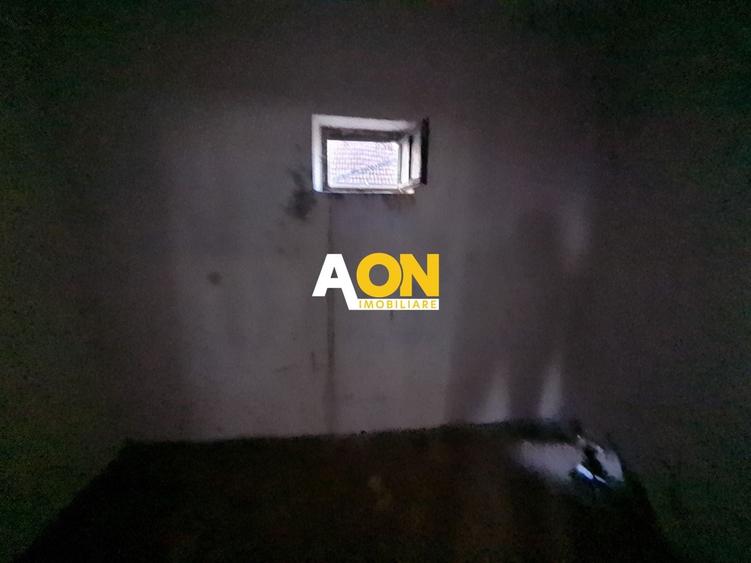 Casă individuală cu 2 camere cu Canalizare în Pâclișa