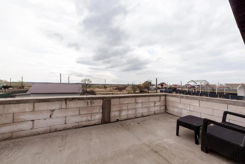 Casă cu 3 camere cu Teren 477 Mp în Bradu
